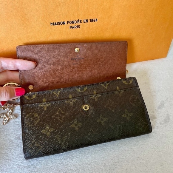 Louis vuitton wallet - Picture 1 of 9